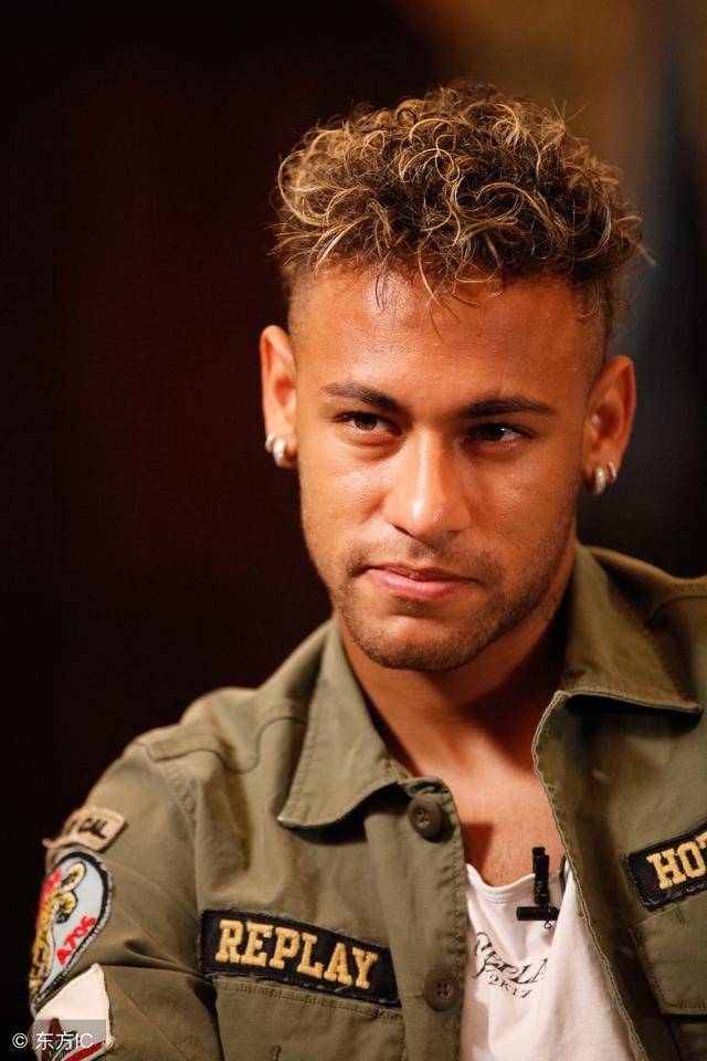 不仅为球迷 不仅为球迷