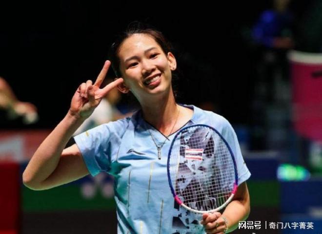 都以稳健的 都以稳健的